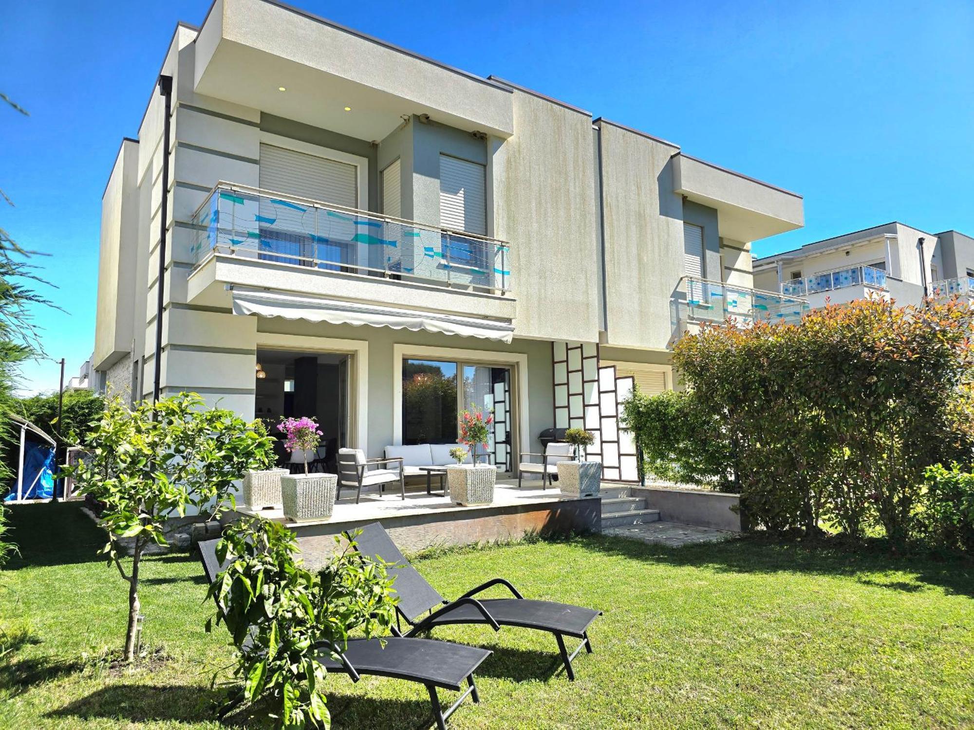 Modern Villas At Perla Resort Durrës Kültér fotó